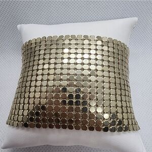 Claire's Gold Tone Bracelet 